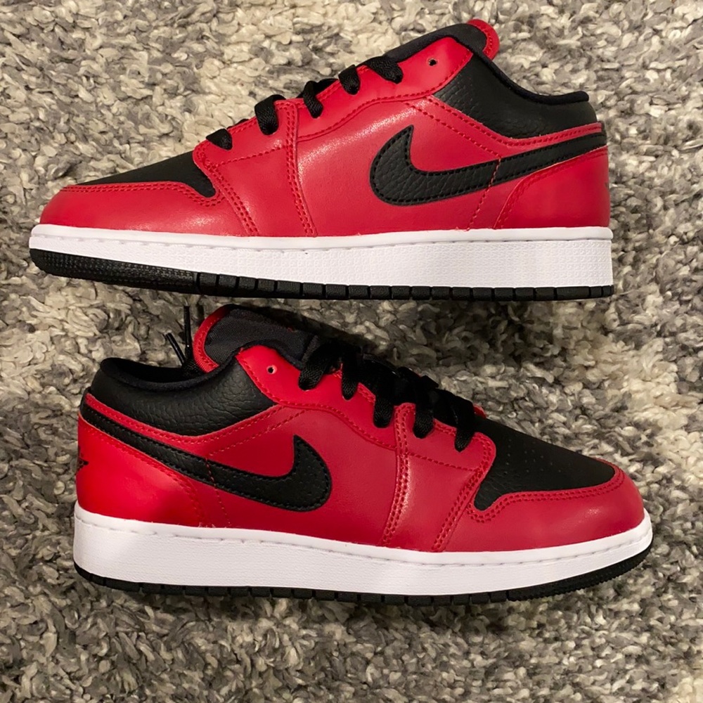 Air Jordan 1 Low (GS) - Boy’s 6Y
